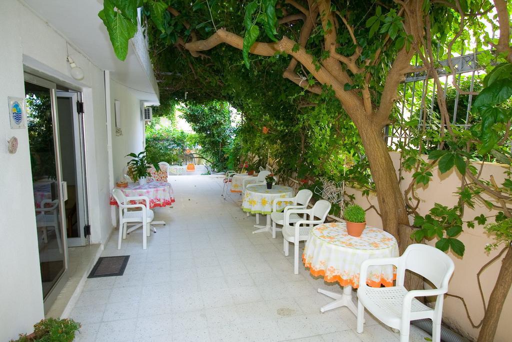 Valkaniotis Apartments Лутра-Эдипсу Экстерьер фото